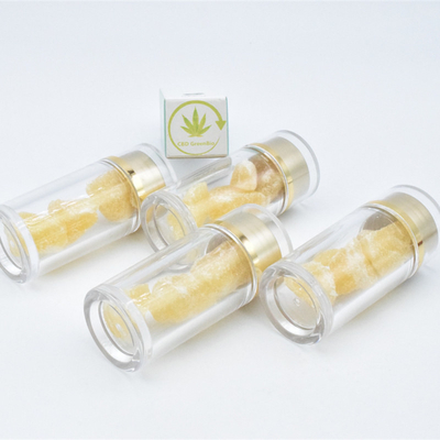 유리병 CBD 왁스는 유기적인 순수한 CBD 크럼블을 가볍게 두드려 부서집니다
