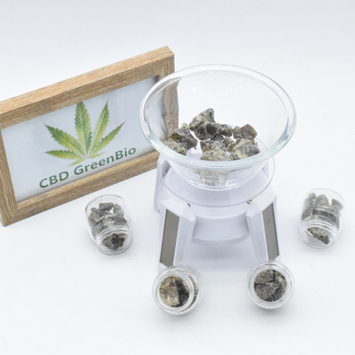 연기는 병 THC 무료 높은 생체 이용률마다 CBD 왁스 크럼블 10 그램을 가볍게 두드립니다